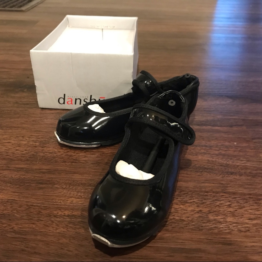 New danshuz girls tap shoes!